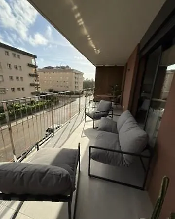 New And Bright Apartment, 2min From The 公寓