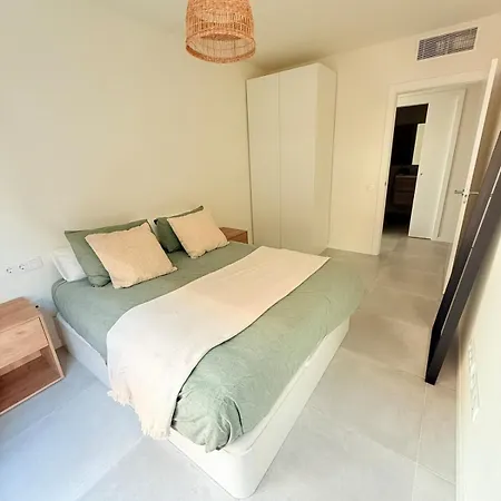 New And Bright Apartment, 2min From The 公寓 卡拉费尔