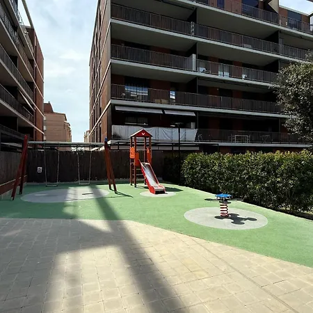 New And Bright Apartment, 2min From The 公寓